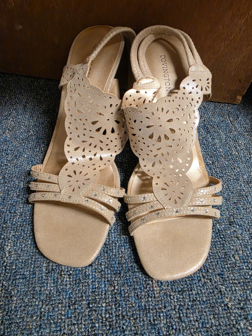 New Never Worn Covington Women's Champagne Laser-Cut Dress Sandals